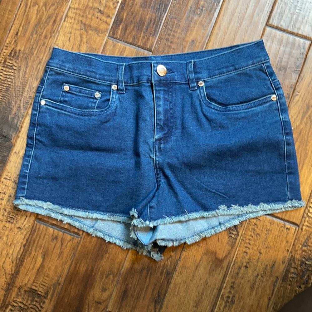 NMOT Venus mid rise  shorts